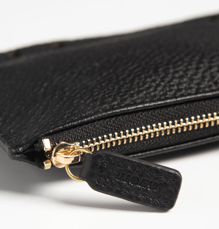 133009, Pochette zippée en cuir Filofax